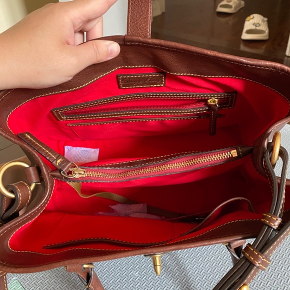 Like new Dooney& Bourke Florentine Perry satchel - Picture 2 of 11